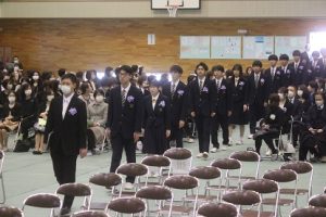 令和４年度第７３回卒業証書授与式が行われました