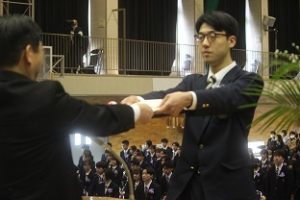 令和４年度第７３回卒業証書授与式が行われました