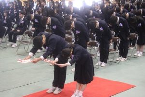 令和４年度第７３回卒業証書授与式が行われました