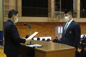 令和４年度納め式を行いました。