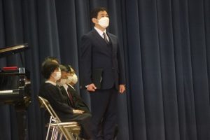 令和４年度離退任式が行われました。