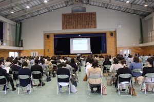 令和５年度PTA学年部会・PTA総会・保護者対象進路説明会が行われました。