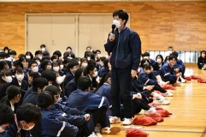 令和５年度前期生徒総会が行われました。