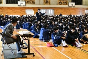令和５年度前期生徒総会が行われました。