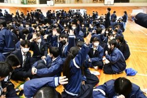 令和５年度前期生徒総会が行われました。