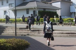 令和５年度山梨県高等学校県下一斉「通学時マナーアップ運動」が行われました。