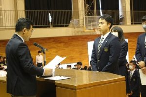 令和５年度全日本選手権大会自転車競技・山梨県高等学校総合体育大会・山梨県高等学校将棋選手権大会の納め式が行われました。