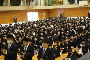 令和５年度全日本選手権大会自転車競技・山梨県高等学校総合体育大会・山梨県高等学校将棋選手権大会の納め式が行われました。