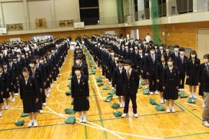 令和５年度全日本選手権大会自転車競技・山梨県高等学校総合体育大会・山梨県高等学校将棋選手権大会の納め式が行われました。