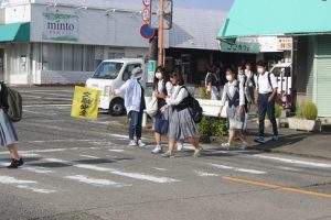 令和５年度山梨県高等学校県下一斉「通学時マナーアップ運動３回目」が行われました。