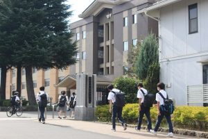 令和５年度山梨県高等学校県下一斉「通学時マナーアップ運動３回目」が行われました。