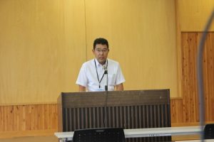 令和５年度納め式、第５５回富士登山強歩大会表彰式、生徒会役員認証式、前期末集会が行われました。