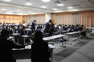 令和５年度理数科 理数探究発表会が行われました。