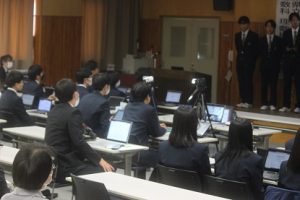 令和５年度理数科 理数探究発表会が行われました。