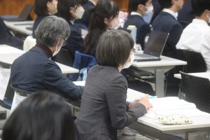 令和５年度理数科 理数探究発表会が行われました。