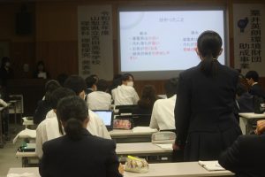 令和５年度理数科 理数探究発表会 第２回が行われました。