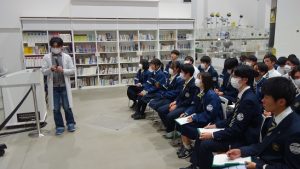 令和５年度理数科企業見学会が行われました。