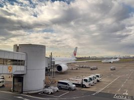 ２年生沖縄修学旅行に出発しました。