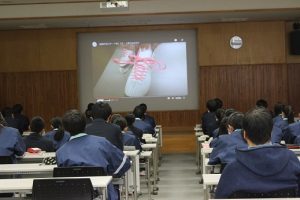 令和５年度スケート教室オリエンテーションが行われました。