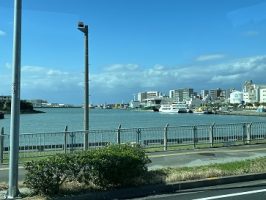 ２年生沖縄修学旅行に出発しました。