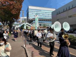令和５年度第４４回山梨県高等学校芸術文化祭グランドステージの様子です。
