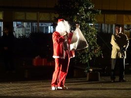 令和５年度クリスマスツリー点灯式が行われました。