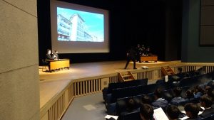理数科１・２年生が静岡県立富士高等学校の課題研究発表会に参加しました。