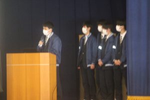 総合的な探究の時間「富士山学Ⅱ」全体発表会が行われました。