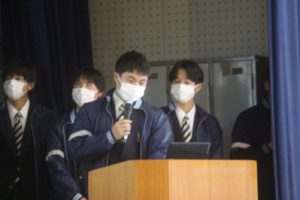 総合的な探究の時間「富士山学Ⅱ」全体発表会が行われました。