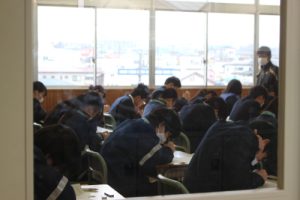 令和５年度後期第２回試験（１・２年生） １日目の様子です。