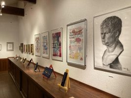 芸術探究と素描の展覧会（小さなアートがここにはある）に行ってきました。
