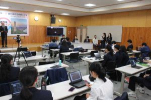 山梨県立吉田高等学校・四川省内江市第二中学 オンライン交流会が行われました。