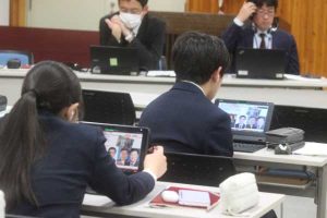 山梨県立吉田高等学校・四川省内江市第二中学 オンライン交流会が行われました。