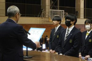 令和５年度納め式が行われました。