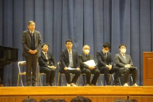 令和５年度離任式が行われました。