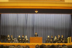 令和５年度離任式が行われました。