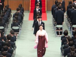 令和５年度卒業証書授与式が行われました。