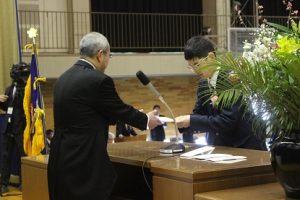 令和５年度卒業証書授与式が行われました。