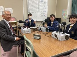 お昼の校内放送ラジオ「ボナペティ」の様子です。