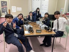 お昼の校内放送ラジオ「ボナペティ」の様子です。