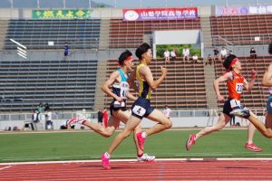 祝　優勝　山梨県高等学校総合体育大会陸上競技男子５０００ｍW清水慶吾選手
