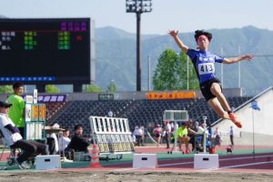 祝　優勝　山梨県高等学校総合体育大会陸上競技男子５０００ｍW清水慶吾選手