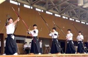 祝　弓道部 男女団体優勝   第121回郡内地区高等学校弓道大会