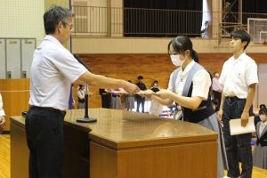 令和６年度納め式が行われました。