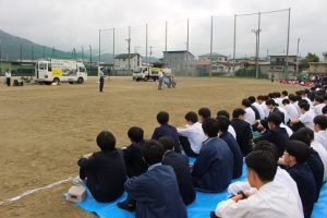 「ルールを守ればルールがあなたを守ってくれる！！」令和６年度自転車交通安全教室が行われました。