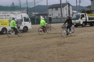 「ルールを守ればルールがあなたを守ってくれる！！」令和６年度自転車交通安全教室が行われました。