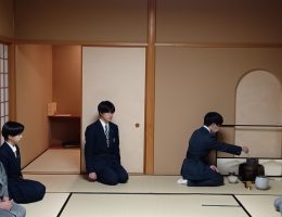 令和６年度第45回山梨県高等学校芸術文化祭 茶道研修会が行われました。