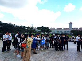 ２学年修学旅行１日目の様子です。