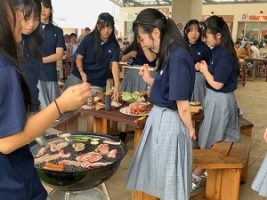 ２学年修学旅行２日目の様子です。