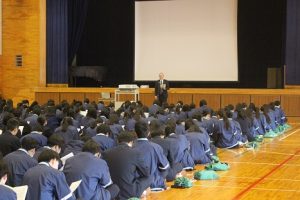 令和６年度２学年修学旅行結団式が行われました。